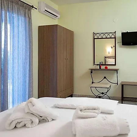 Aparthotel Konstantinos & 2 3*