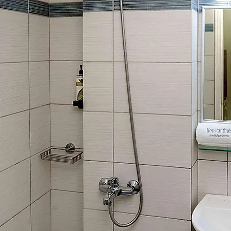 Konstantinos & 2 Aparthotel