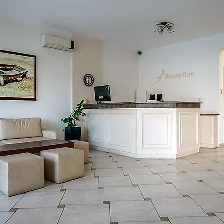 Aparthotel Konstantinos & 2 Nydri (Lefkada)